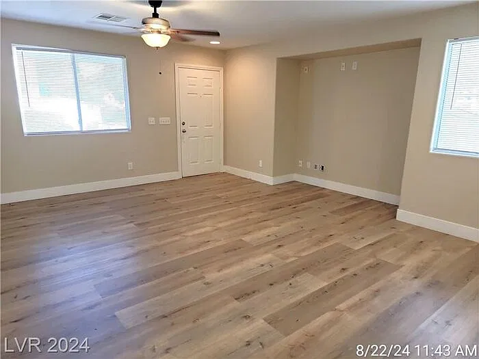 3 bed, 2.5 bath, 1478 sqft, $1,987 — Photo 4