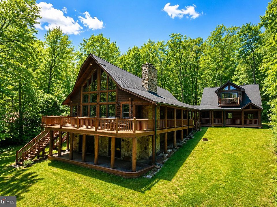 1st image of 42 Red Oak Way