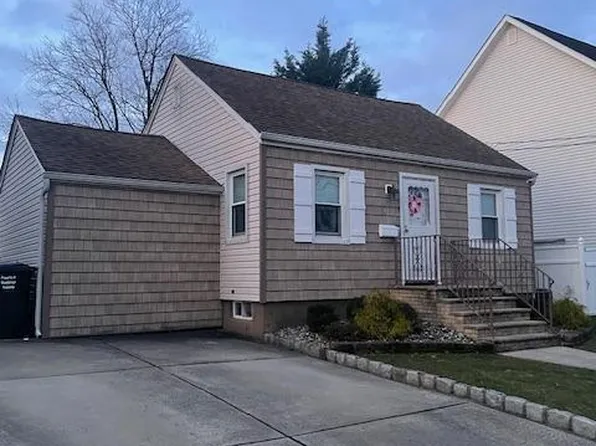 147 Bucknell Ave, Woodbridge, NJ 07095