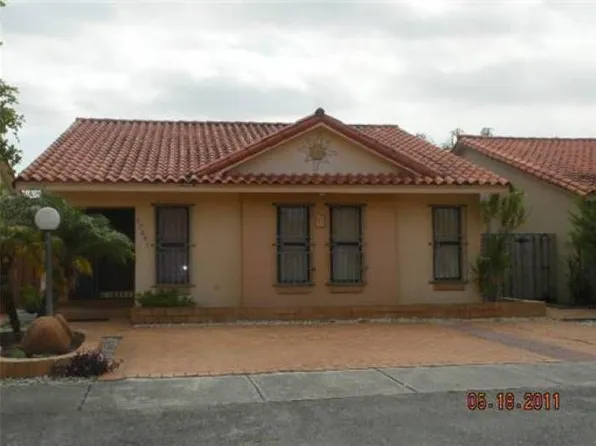 12691 NW 102nd Pl, Hialeah Gardens, FL 33018