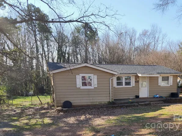 5628 Anderson Rd, Charlotte, NC 28269