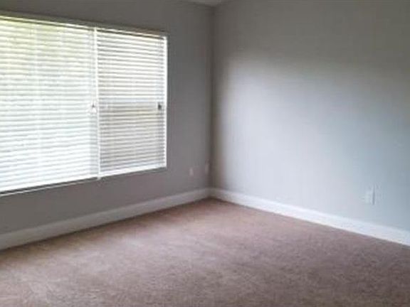 5th image of 11266 Windsor Place Cir