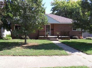720 N Adams St, Carroll, IA 51401