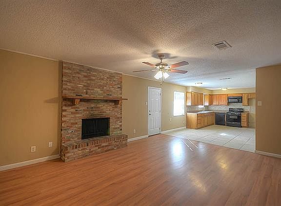 5th image of 3200 Kathy Ln