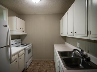 400 Live Oak St #9, Sulphur, LA 70663