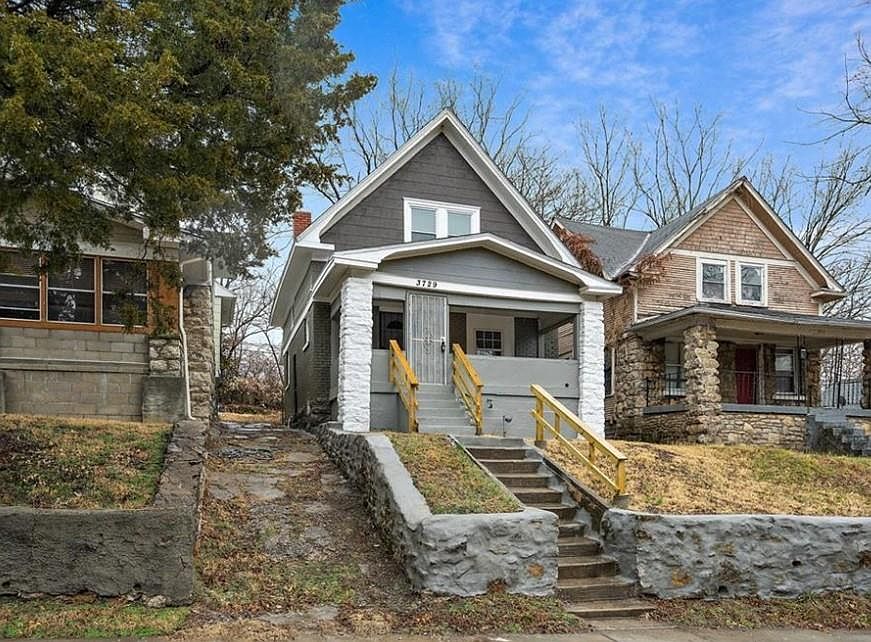 1st image of 3729 Olive St