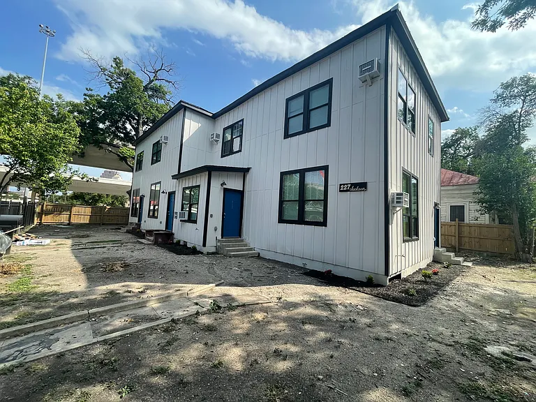 227 Jackson St #201 — Photo 11
