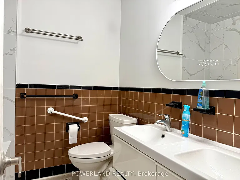 72 Pynford Cres #MAIN FLOOR — Photo 8