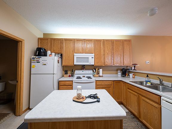 4th image of 247 Tamarack Trl #103