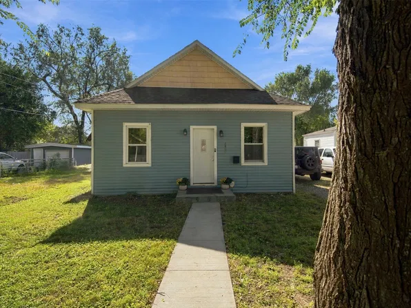 2409 Lyon St, Des Moines, IA 50317