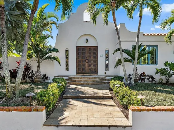 220 14th Ave N, Saint Petersburg, FL 33701
