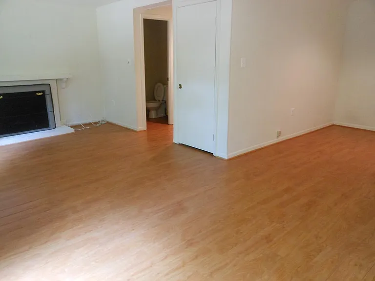 9667 Masterworks Dr — Photo 8