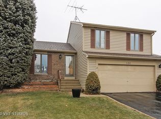 120 Red Cedar Dr, Streamwood, IL