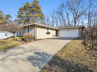 2824 Bavarian Ln, Rockford, IL