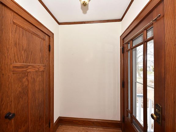 3rd image of 6425 West Chambers STREET