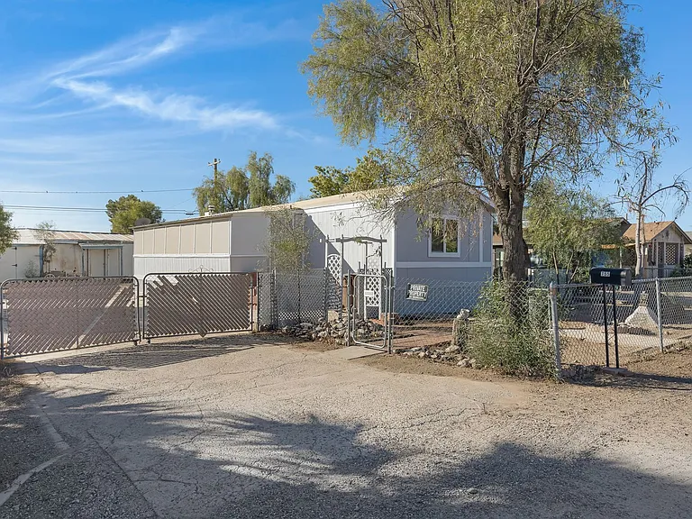 755 W Dewey Ave — Photo 25
