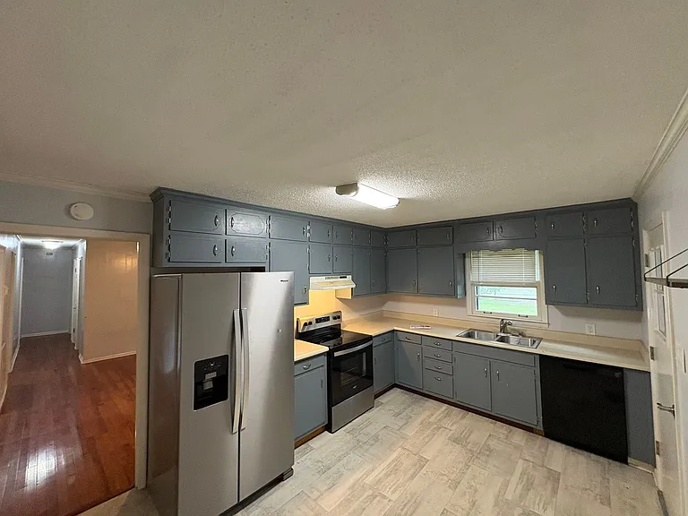 125 Meadow Dr — Photo 5