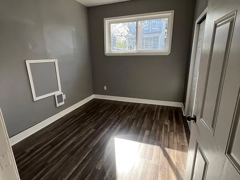 256 W Ashdale St #1 — Photo 8
