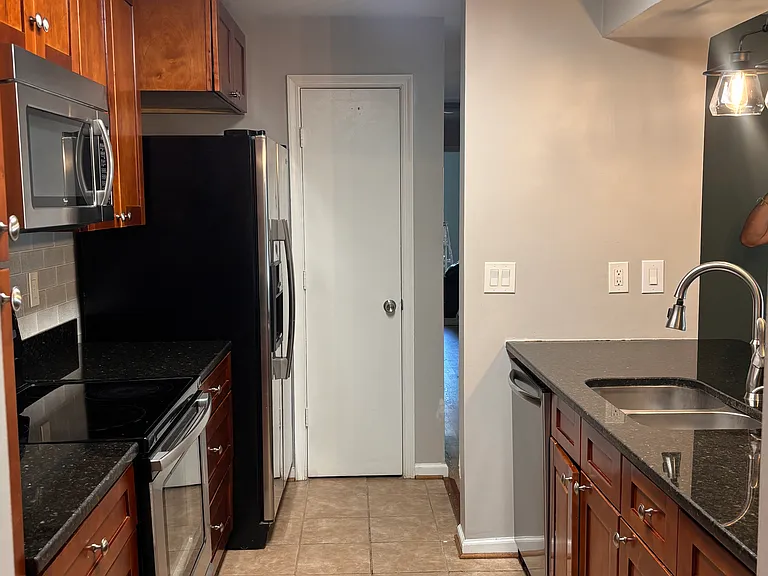 14201 Wolf Creek Pl #6 — Photo 23