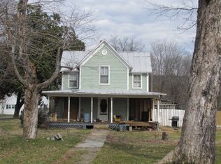 415 Harrison Ave, Graysville, TN 37338