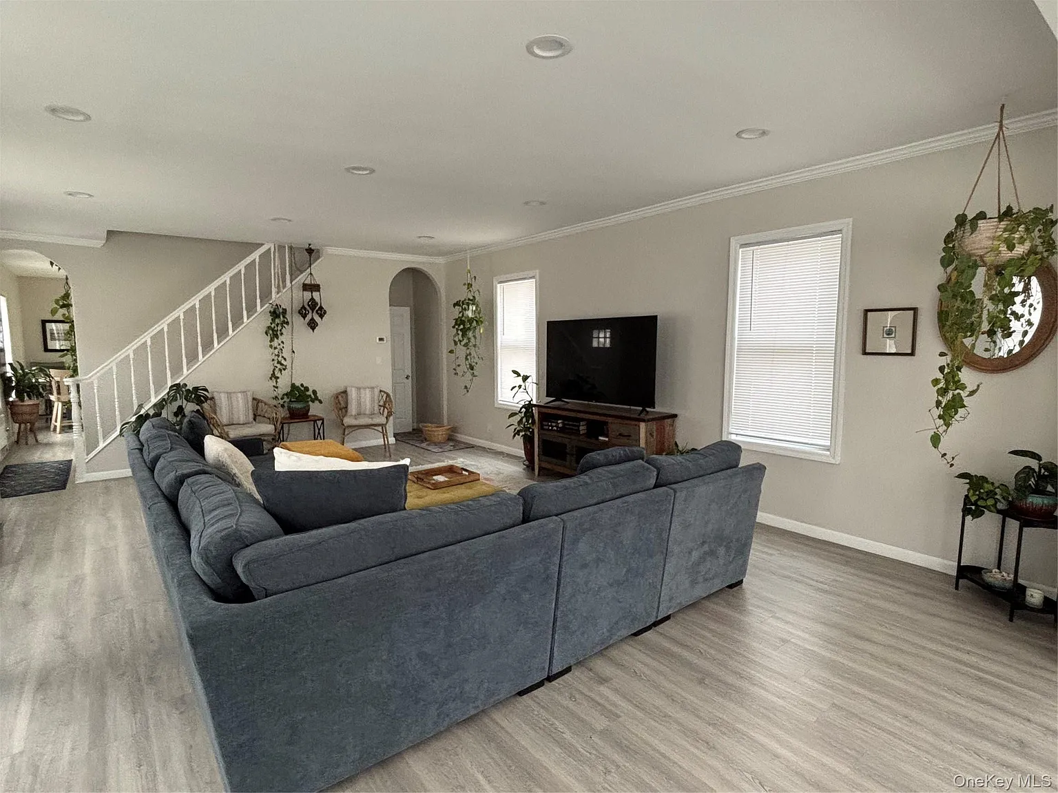3 bed, 2.0 bath, 1791 sqft, $5,000 — Photo 3