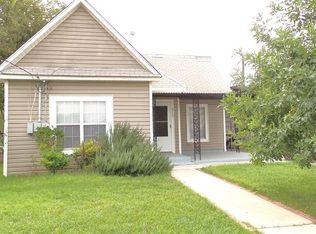515 Bowen St, Winters, TX 79567