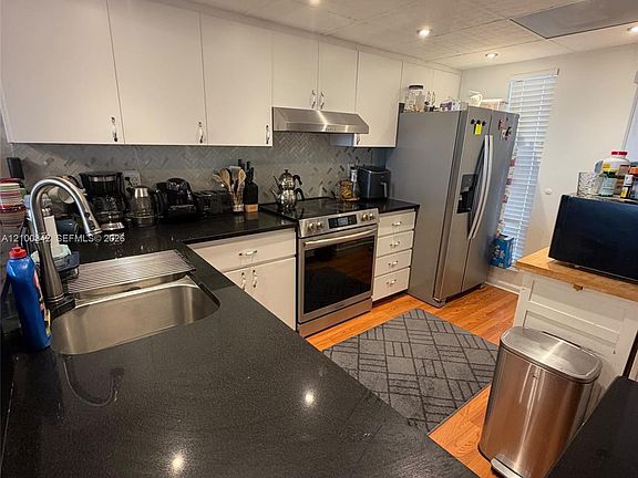 2nd image of 17 Royal Palm Way #6040