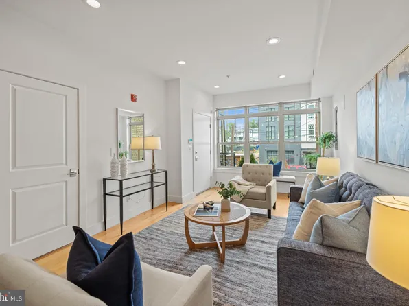 816 Kennedy St NW #2, Washington, DC 20011