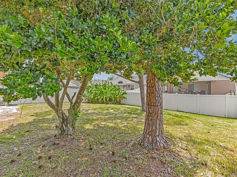 9148 Dubois Blvd — Photo 23