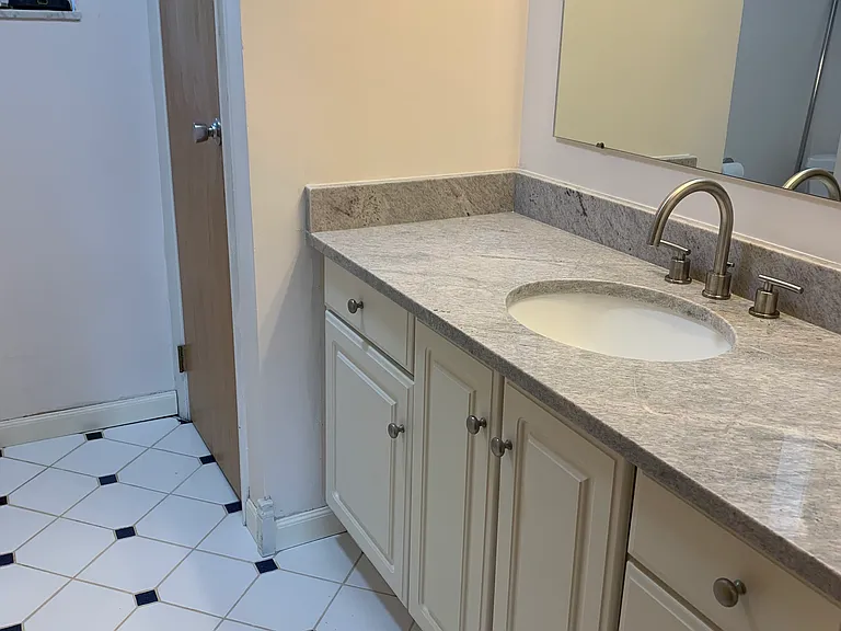 8811 Breezewood Dr — Photo 22