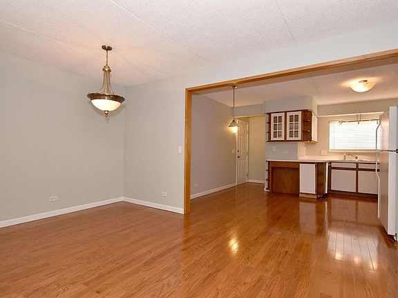 5th image of 4748 N Elston Ave APT 202C