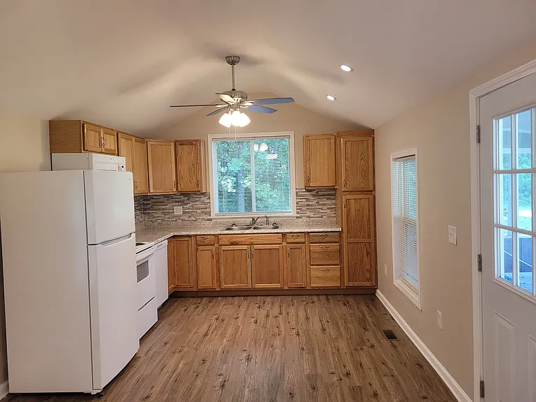 2525 Highway 140 NW — Photo 3