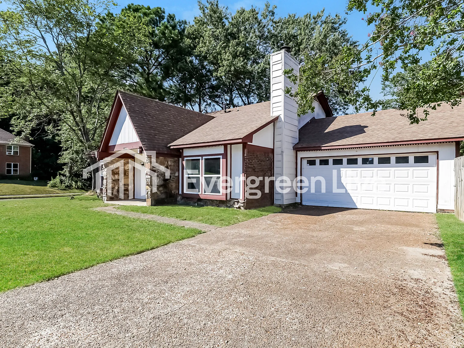3 bed, 2.0 bath, 1782 sqft, $1,645 — Photo 2