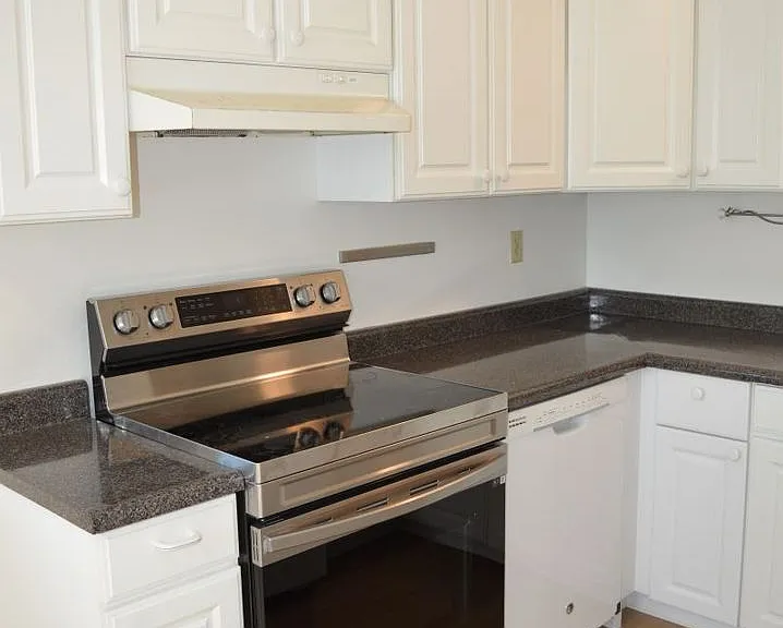 31 Reed Blvd #5 — Photo 5