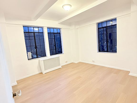 5th image of 45 Tudor City Pl APT 418