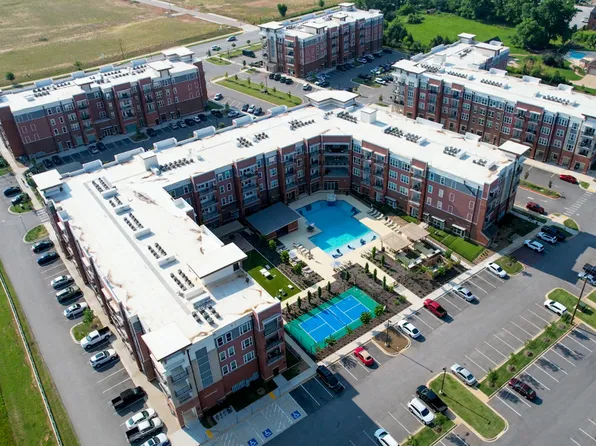 Uptown Terrace