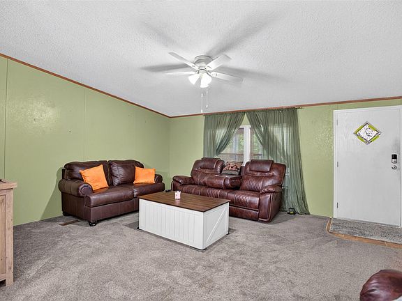 5th image of 802 N 2nd St