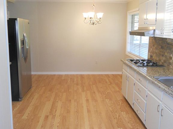 4th image of 420 Dewald Ln