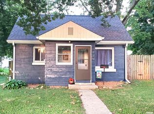 217 N Mason St, Mount Pulaski, IL 62548