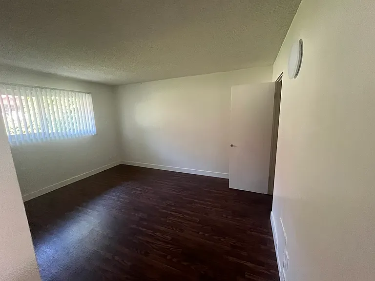 5932 Grand Ave #5 — Photo 10