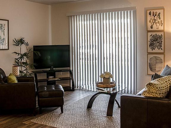 5th image of 45600 Oak Hill Blvd #586