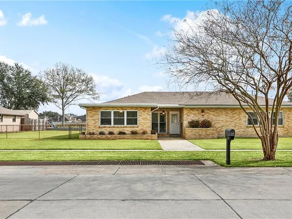 701 Mehle St, Arabi, LA 70032
