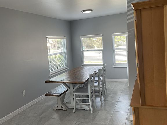3rd image of 706 E Orange Ave