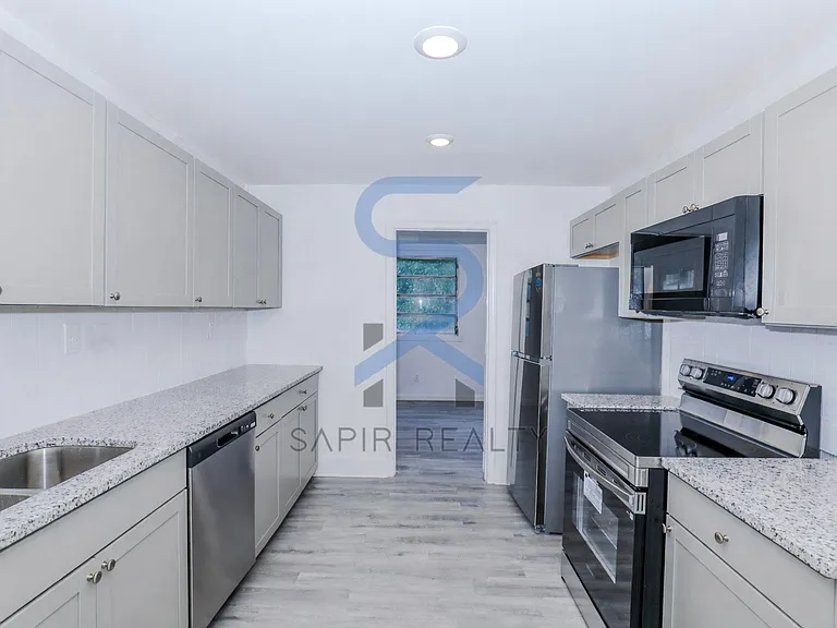 1026 Lynhurst Dr SW — Photo 12