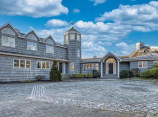 85 Percy Williams Dr, East Islip, NY 11730