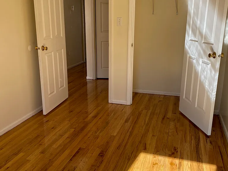 1555 Dahill Rd #2F — Photo 8