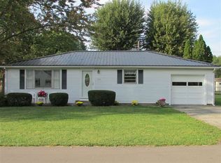 203 E Wilson St, Swayzee, IN