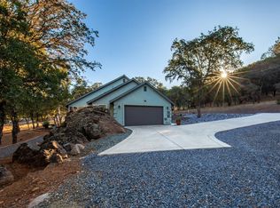 2098 Secret Diggin Ct, Cool, CA 95614