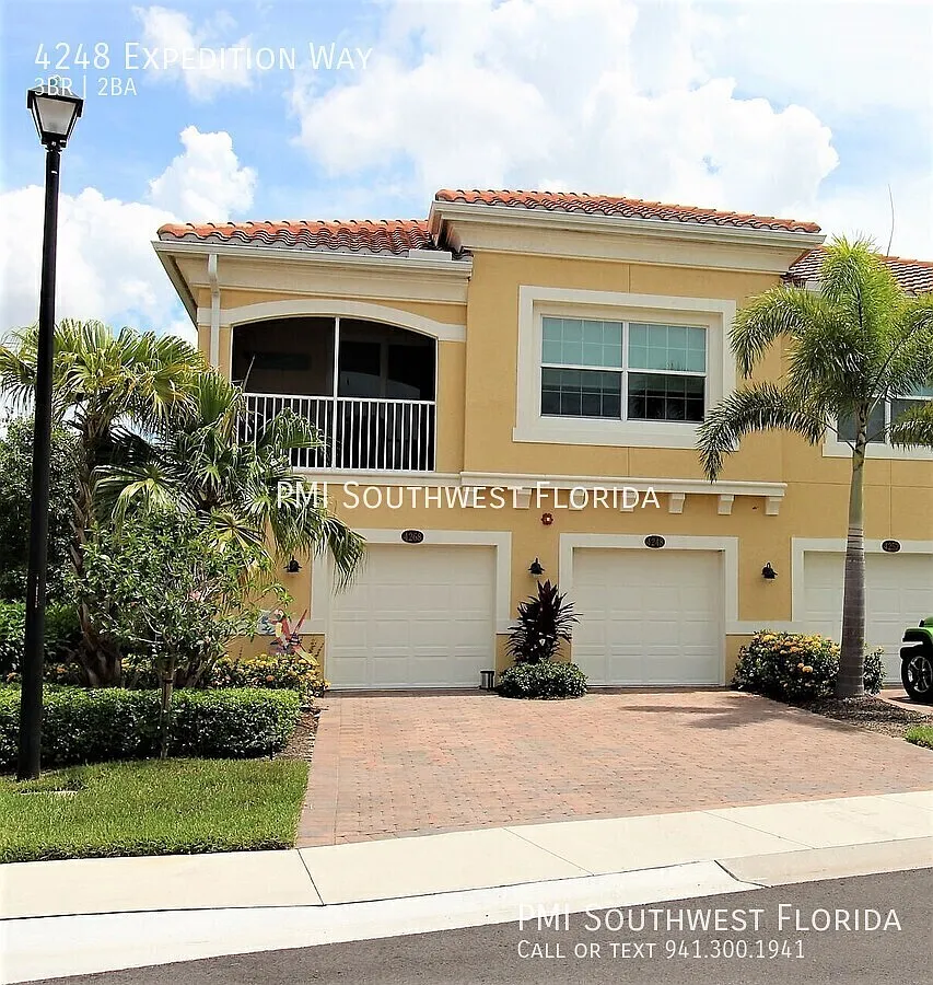 Lovely 3 Bedroom, 2 Bath Condo in Gated Community — Photo 1