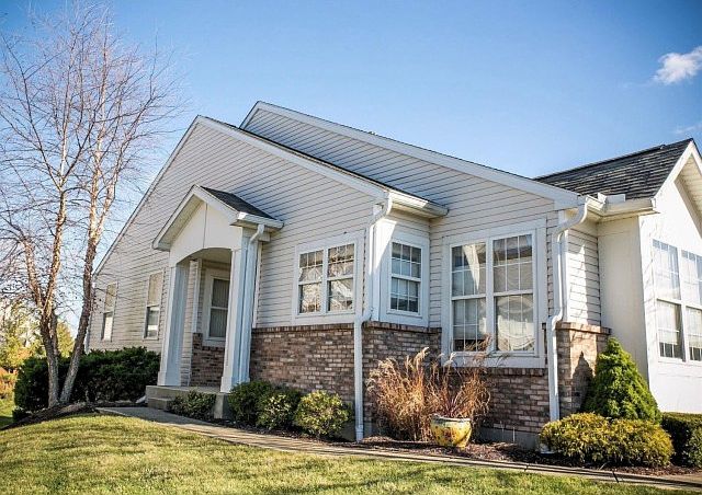 1st image of 3544 Pebble Creek Ct